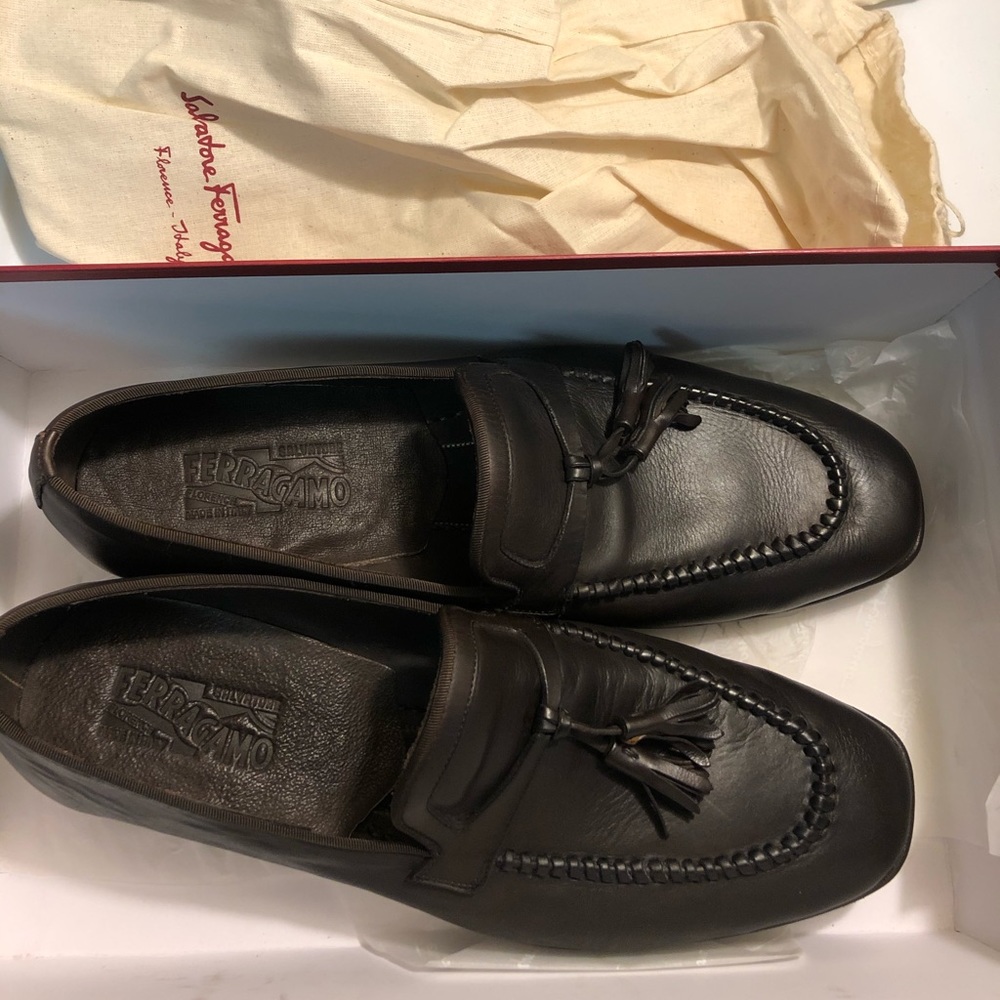 Salvatore ferragamo loafer size 10